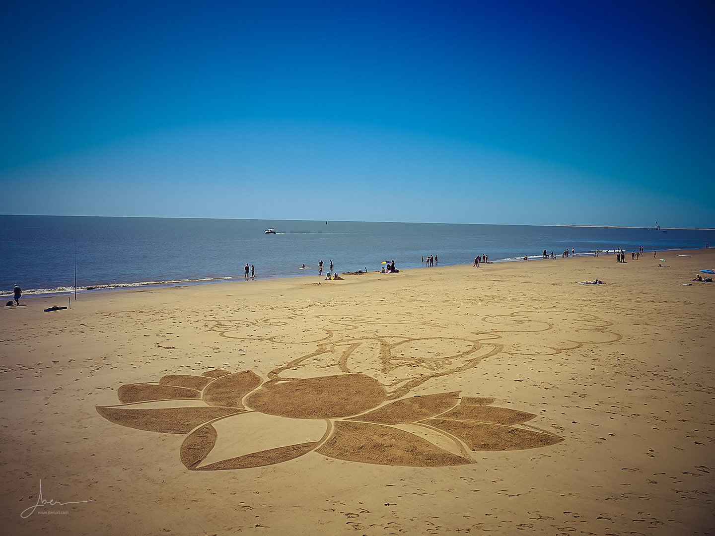 Beach art le penseur