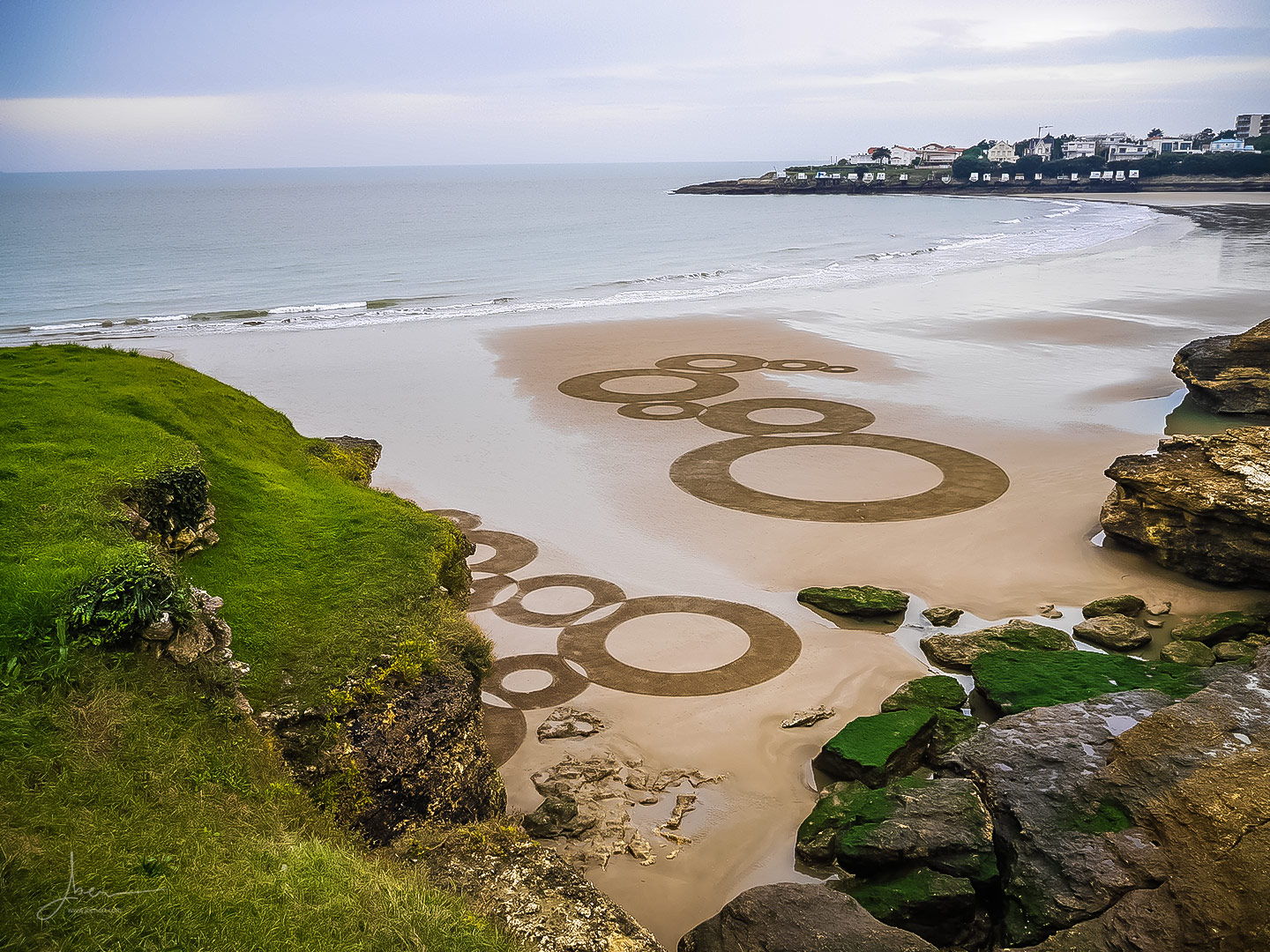 Beach art ondes