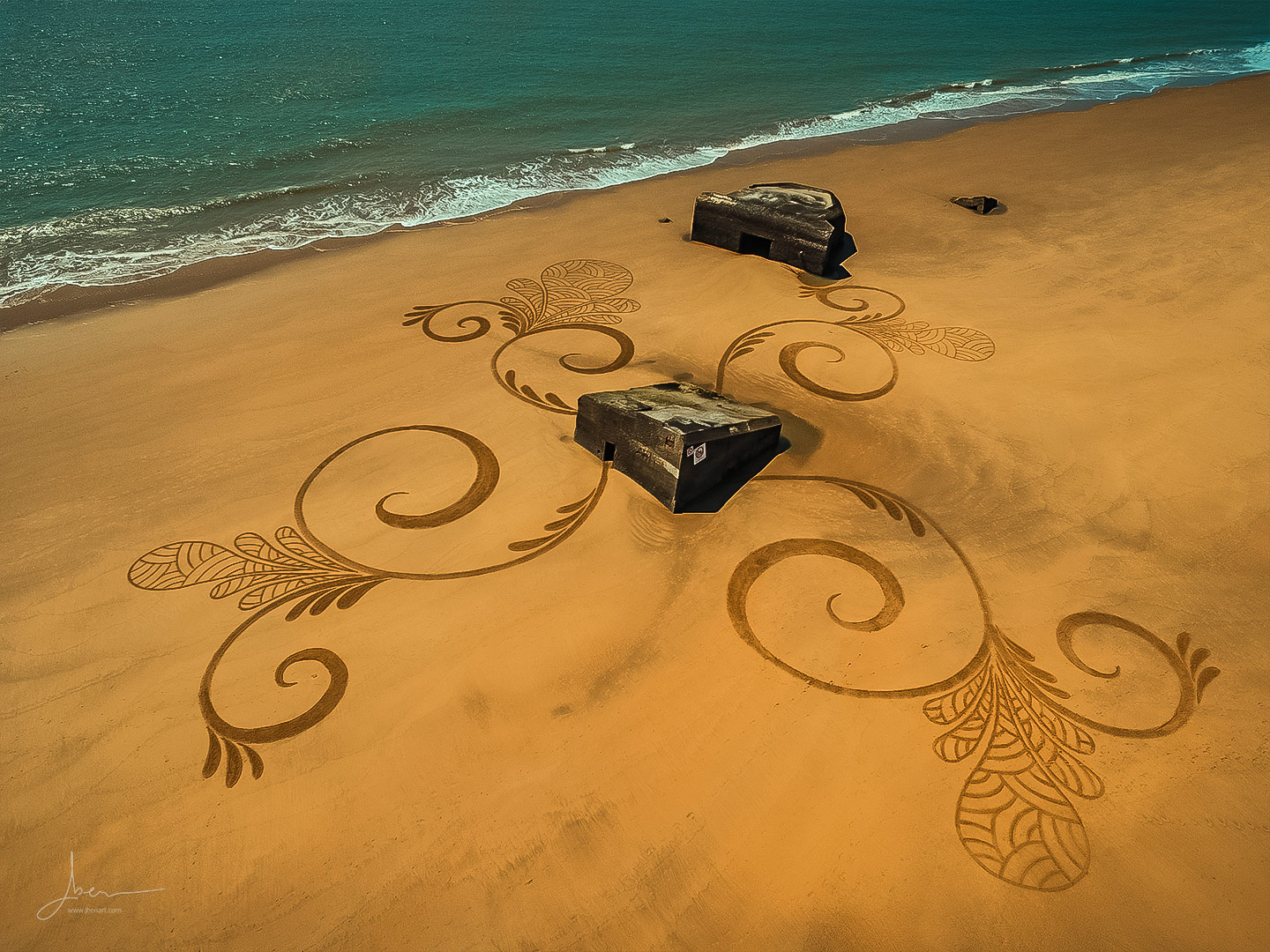 Beach art fleurs on the blocks